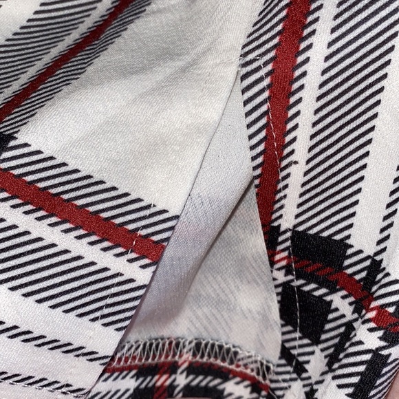 Shein Cute Plaid Skirt - Picture 3 of 3